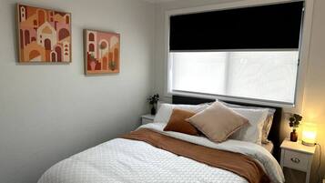 2 bedrooms, desk, iron/ironing board, free WiFi