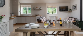 Farmyard Cottage - Luxury Cottages