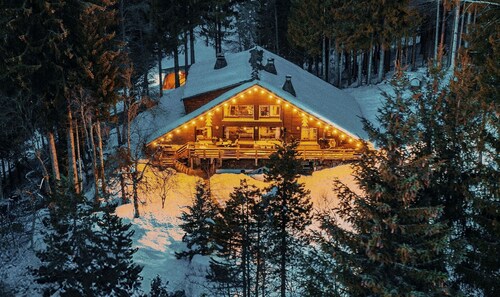 Large chalet, peaceful setting ideal for Cham adventures, Flégère & Grand Montet