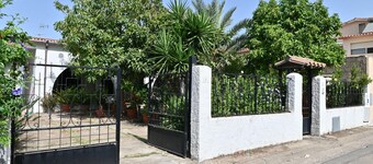 IzzHome Colonial