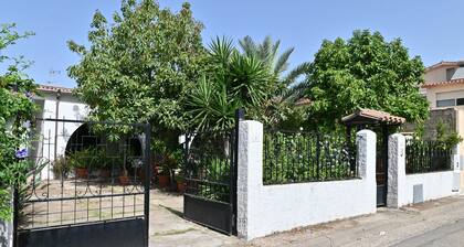 IzzHome Colonial