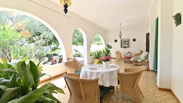 Traditional House | Terrace/patio