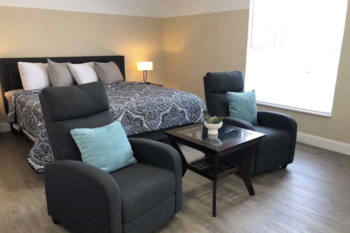 Grand Studio Suite | Living area