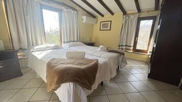 Double Room | 1 bedroom, desk, free WiFi, bed sheets
