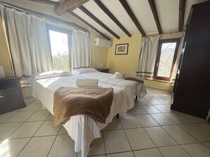 Desk, free WiFi, bed sheets - Borgo Giusto Tuscany (Borgo a Mozzano)