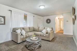 TV, fireplace, offices