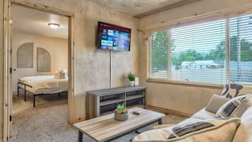 2 Schlafzimmer, Bügeleisen/Bügelbrett, WLAN, Bettwäsche