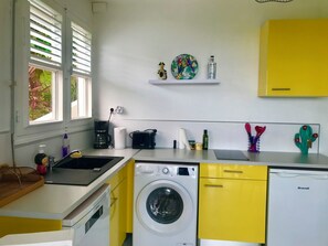 Frigorifero, microonde, forno, lavastoviglie