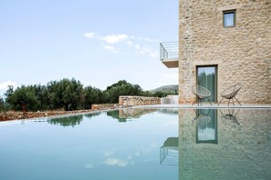 Outdoor pool - Riverstone Villa 3 with Private Pool (Stoupa)