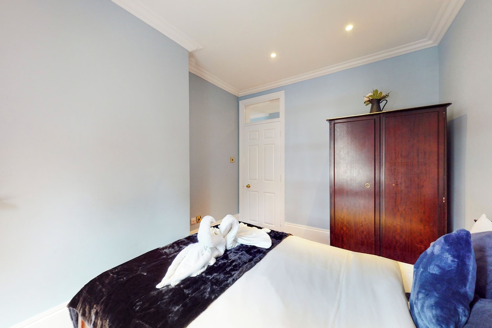 Classic Mayfair 1 BR Apartment London Vrbo