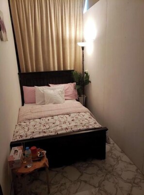 2 slaapkamers, een strijkplank/strijkijzer, wifi, beddengoed