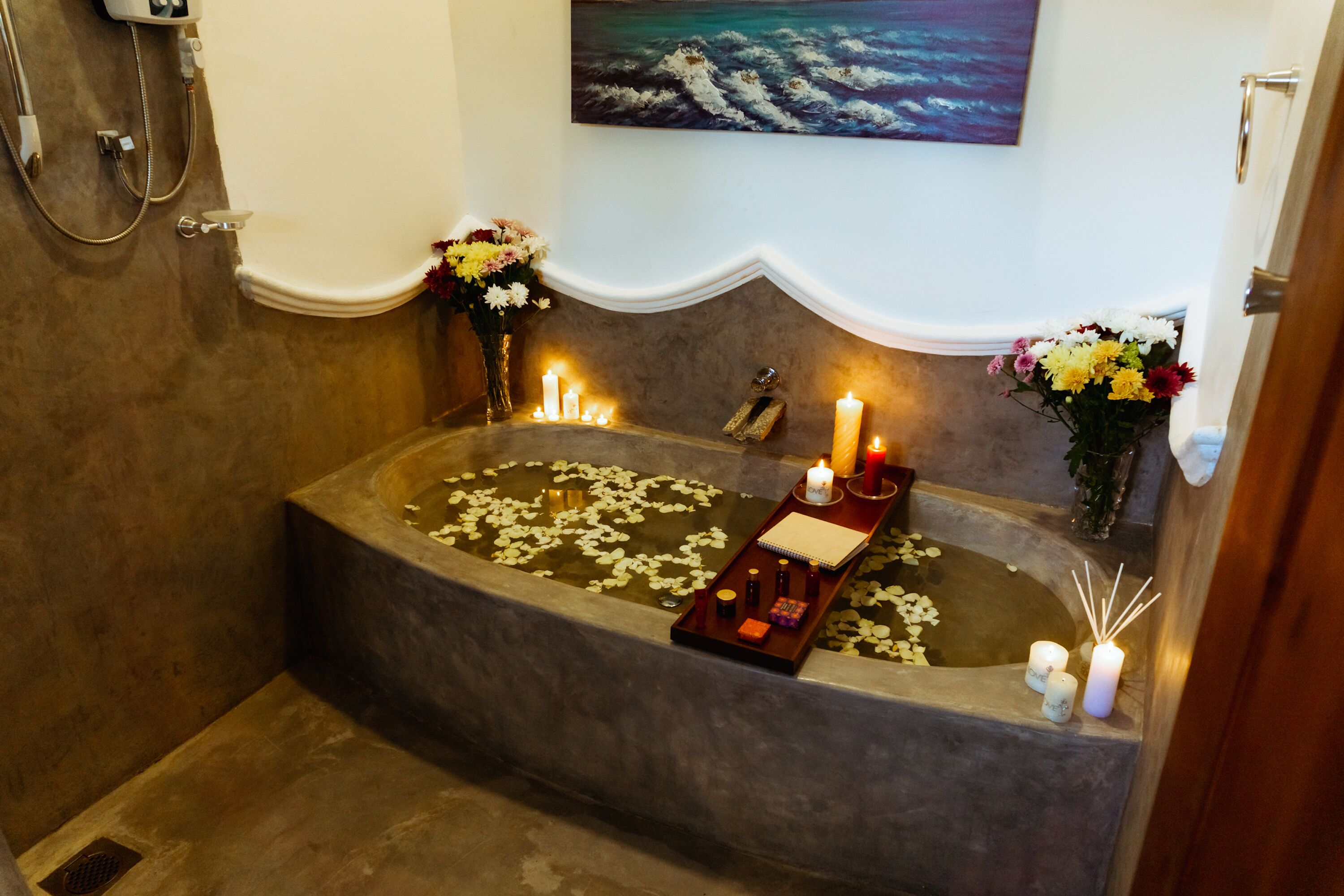 Phòng Superior | Phòng tắm | Đồ dùng nhà tắm miễn phí, máy sấy tóc, chậu vệ sinh/vòi rửa 