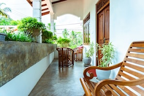 Terrace/patio - Younger Villa (Ahangama)