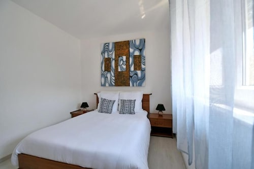 Appartement F2 Calme Situé à 5 min du Centre Ville