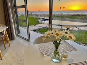 Desayuno de autoservicio incluido todos los días