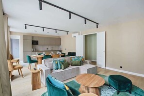 Imagen sin descripción, 4 de 17, botón