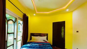 Deluxe Double Room | Iron/ironing board, free WiFi