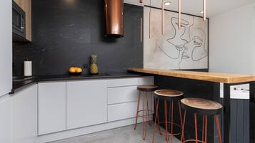 Apartment, 1 Bedroom, Balcony | Private kitchen | Microwave, oven, coffee/tea maker, electric kettle