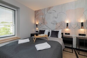 Apartment, 1 Bedroom, Balcony | Bed sheets