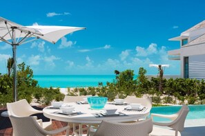 Deluxe Villa | Dining room - Long Bay Beach - Villa Hyperion (Providenciales)