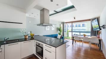 Luxury Apartment | Private kitchenette | Fridge, oven, stovetop, dishwasher