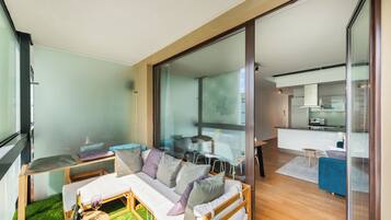 Luxury Apartment | Terrace/patio