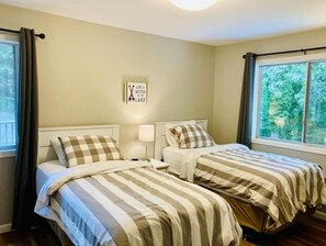 3 Schlafzimmer, Schreibtisch, kostenloses WLAN, Bettwäsche