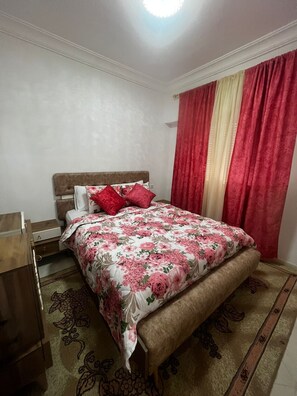 2 bedrooms, bed sheets