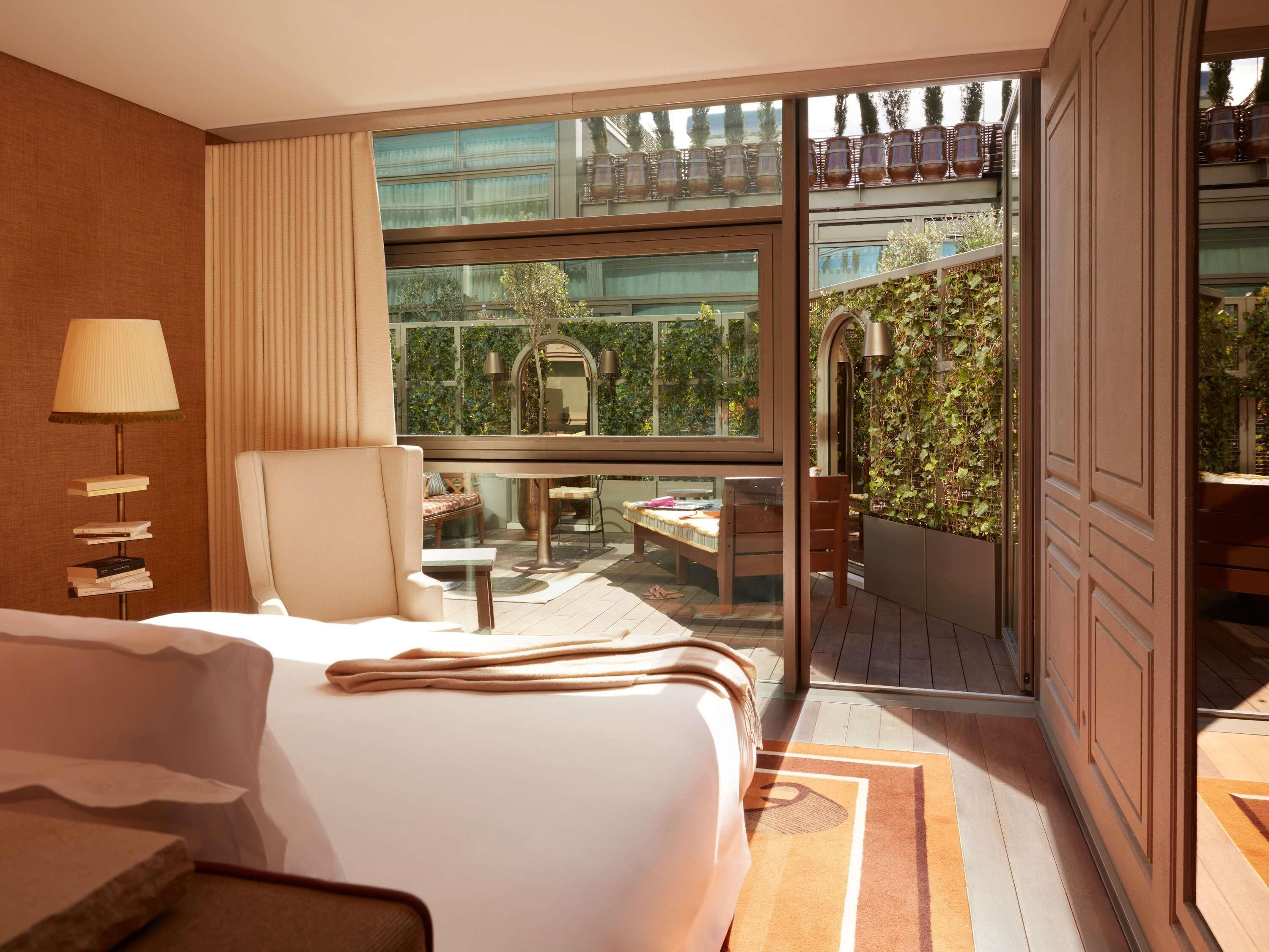 Premium bedding, pillow-top beds, minibar, in-room safe