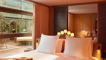 Literie de qualité supérieure, surmatelas, minibar