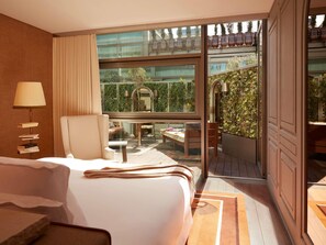Habitación Deluxe, 1 cama de matrimonio, terraza | 1 dormitorio y ropa de cama de alta calidad