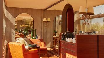 Literie de qualité supérieure, surmatelas, minibar