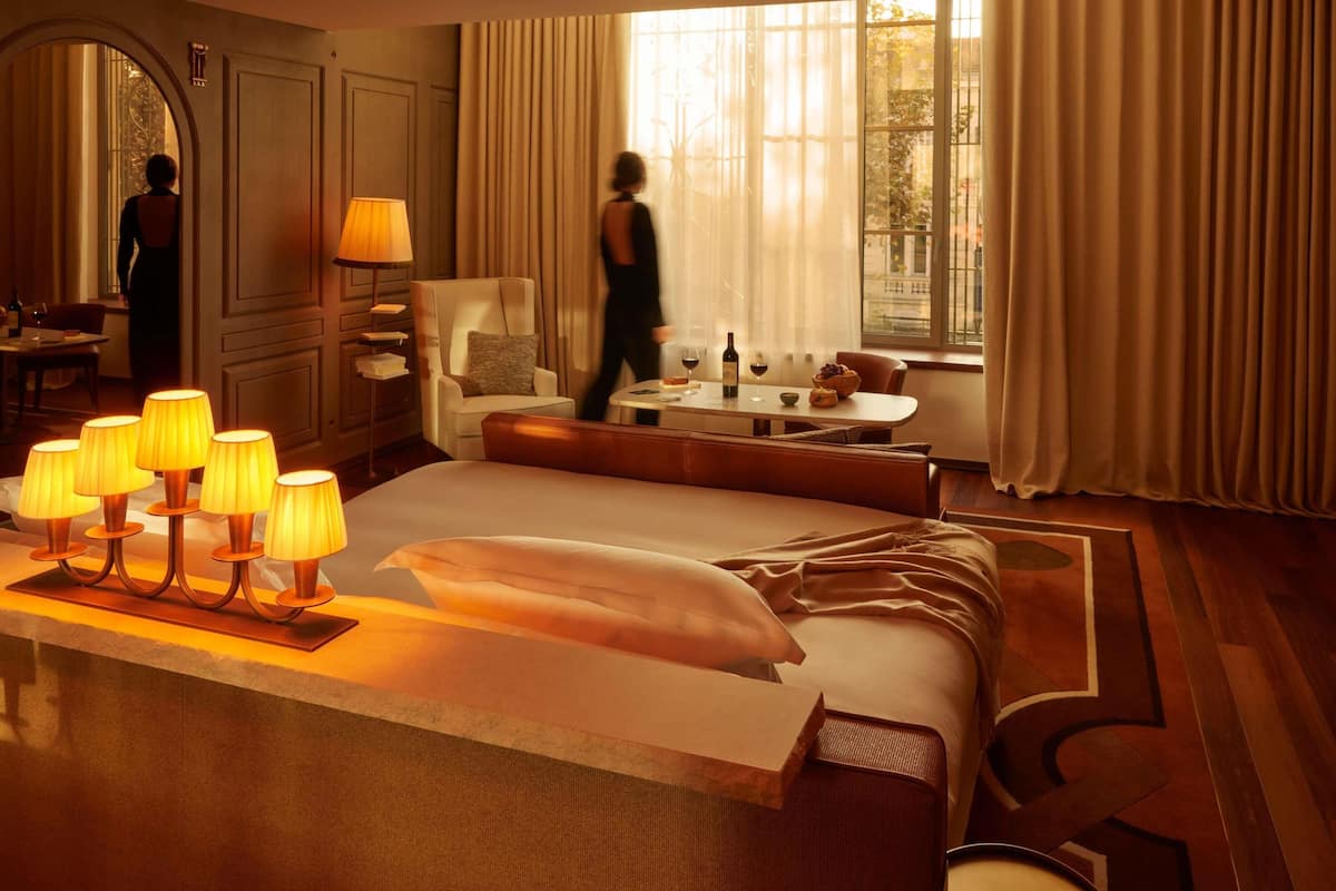 Suite, 1 King Bed
