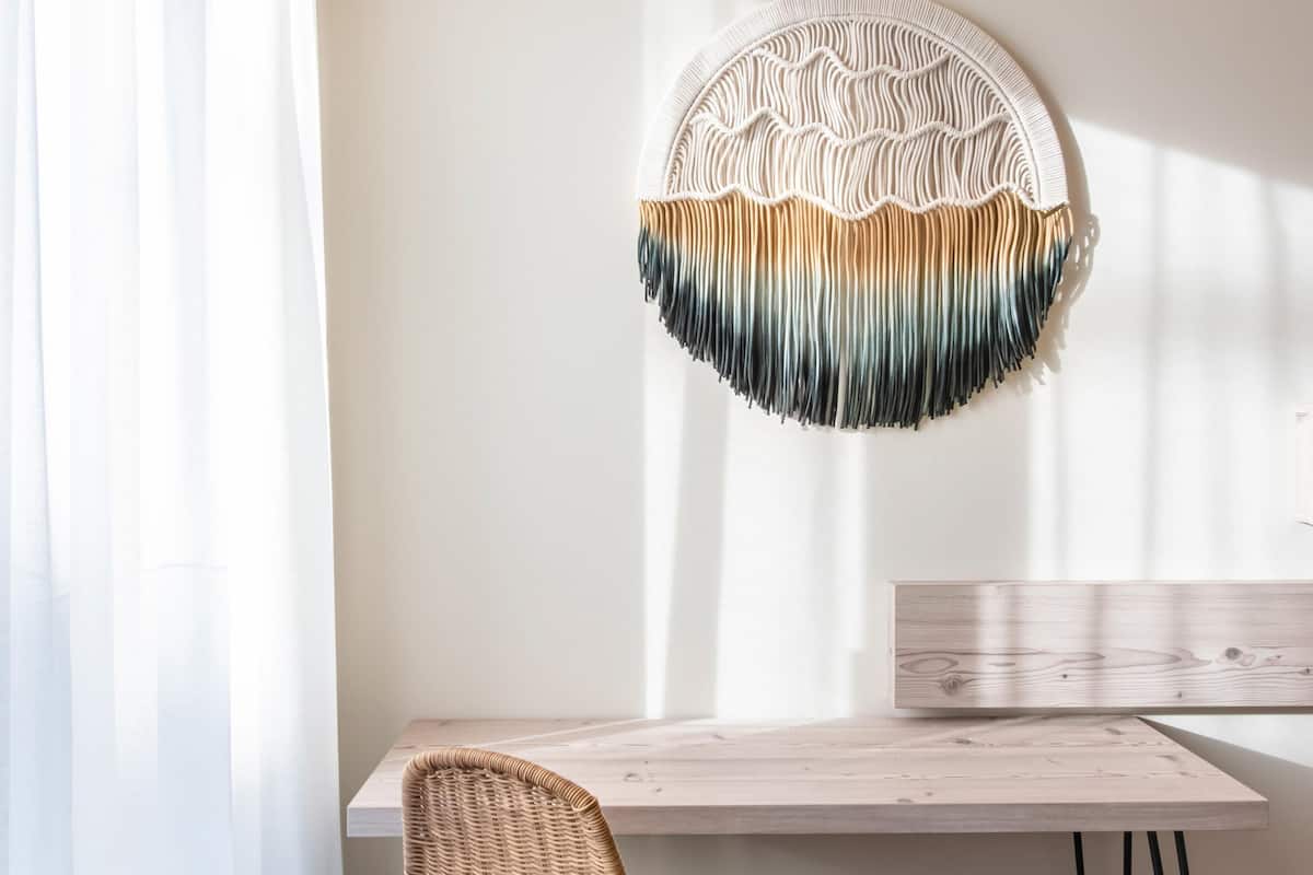 Minibar, escritorio y wifi gratis