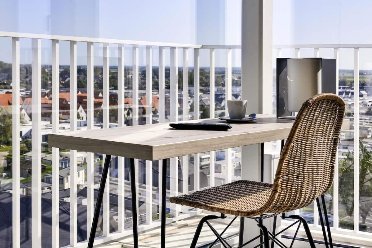Minibar, bàn, truy cập Internet không dây miễn phí