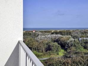 Superior kamer, 1 tweepersoonsbed, balkon, uitzicht op zee | Een minibar, een bureau, gratis wifi