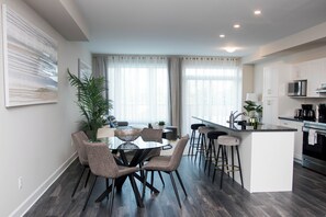 تناول الطعام