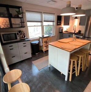 Frigorífic, microones, forn i rentaplats 