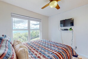 2 habitaciones, tabla de planchar con plancha, internet y ropa de cama