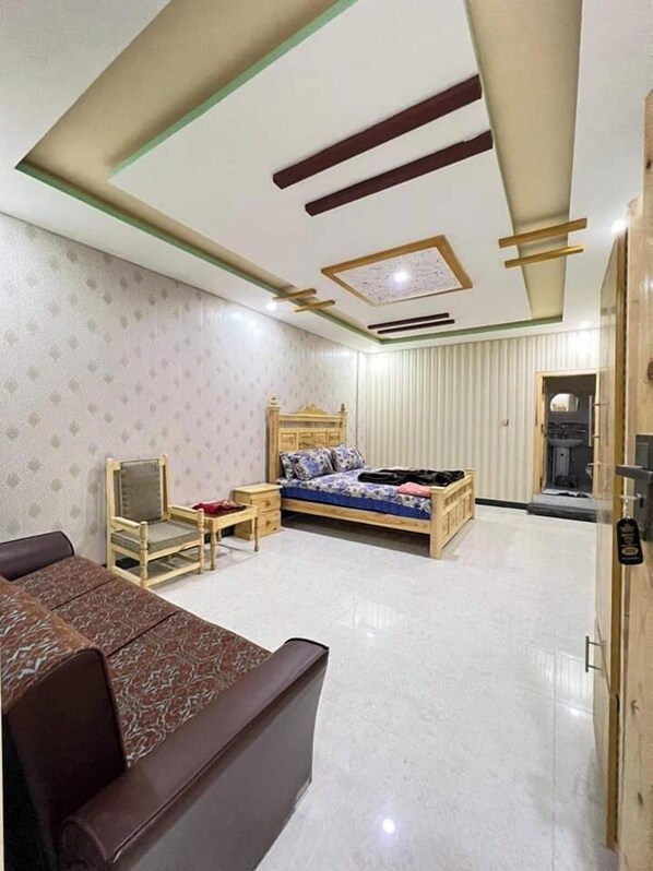 Deluxe Double Room | Soundproofing, iron/ironing board, free WiFi - Bright star Hotel and Restaurent (Balakot)