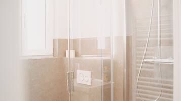 Exclusive Suite | Bathroom