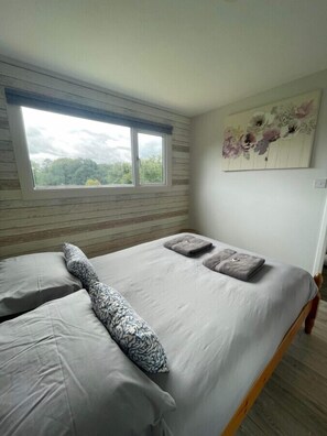 2 chambres, fer et planche à repasser, Wi-Fi, literie fournie