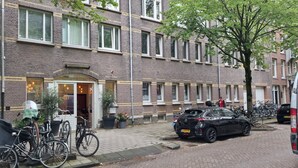 Front of property - Guesthouse De Pijp (Amsterdam)