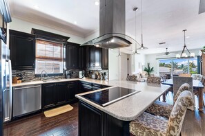 House, Multiple Beds, Partial Ocean View (100) | Private kitchen | Fridge, microwave, freezer - Beachside of the Village by Beachside (Siesta Key)