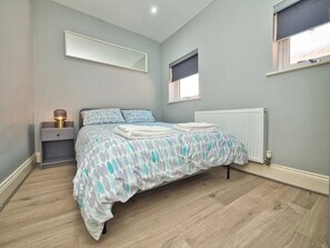 1 soverom, strykejern/-brett, wi-fi og sengetøy