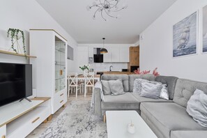 Living area - Spacious Apartment by Renters (Wroclaw)