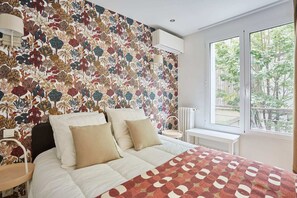 1 habitación, tabla de planchar con plancha, wifi gratis y ropa de cama 