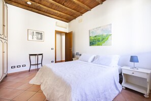 3 chambres, fer et planche Ă repasser, accĂšs au Wi-Fi (inclus)