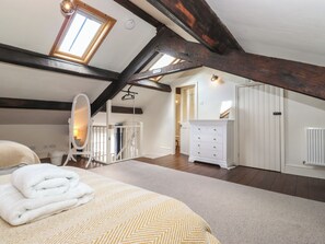 4 soverom, individuelt dekorert og individuelt innredet