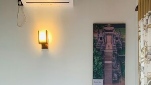 Habitación Deluxe doble | Espacio para trabajar con un portátil y wifi gratis